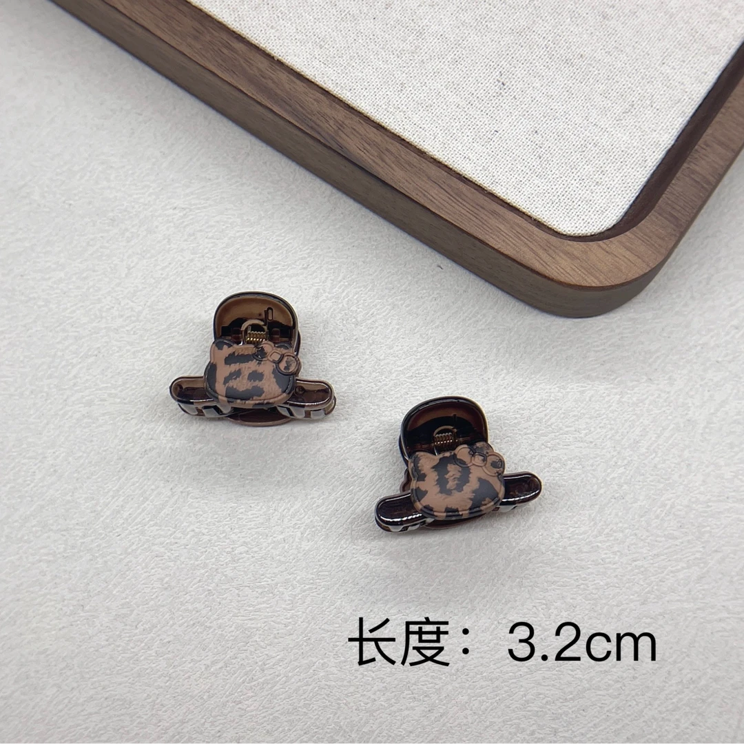 BAOSHATI/宝莎缇F-731豹纹KT小抓夹一对