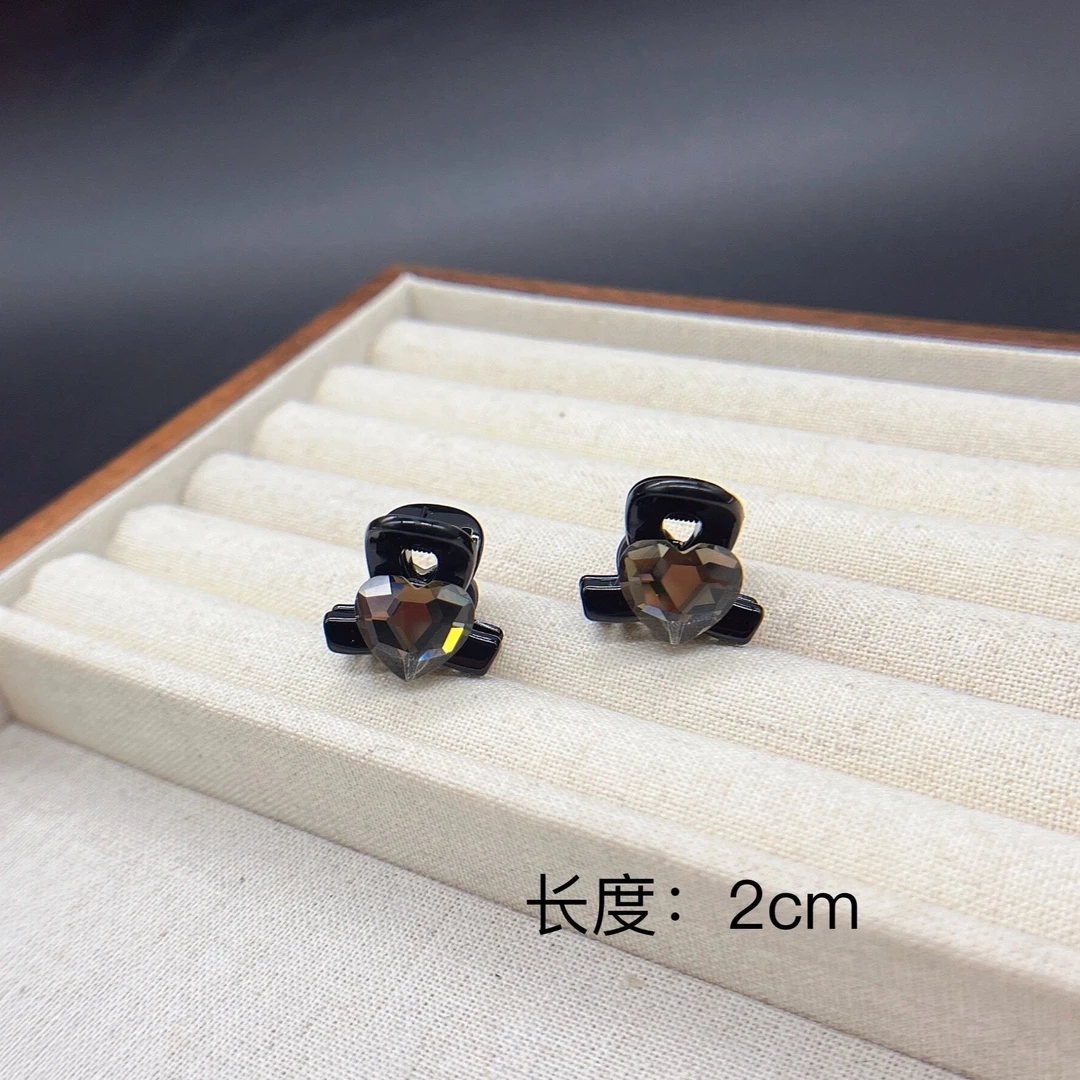 BAOSHATI/宝莎缇F-273小巧精致爱心施华刘海小夹子迷你小抓夹