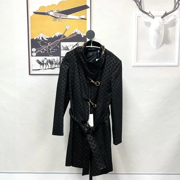 妃鱼/古驰/棉/外套/95新/市场价18000/M0925