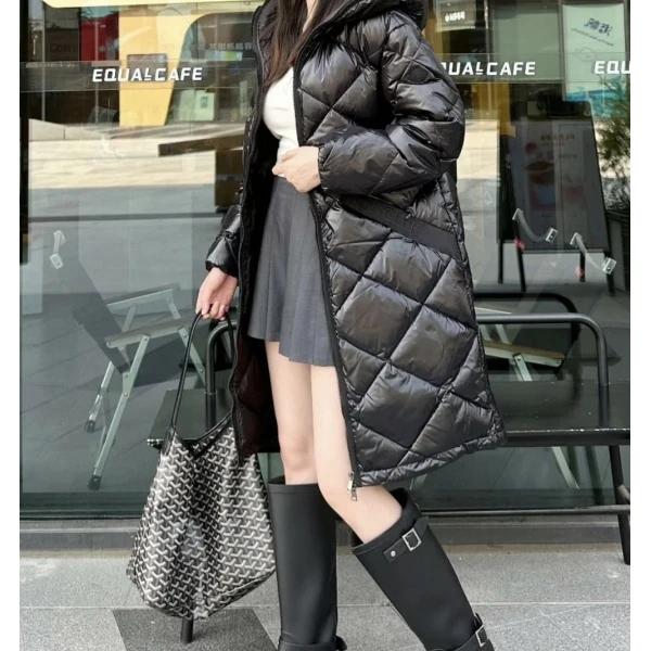 妃鱼/盟可睐/聚酯纤维/羽绒服/95新/市场价18000/M1103