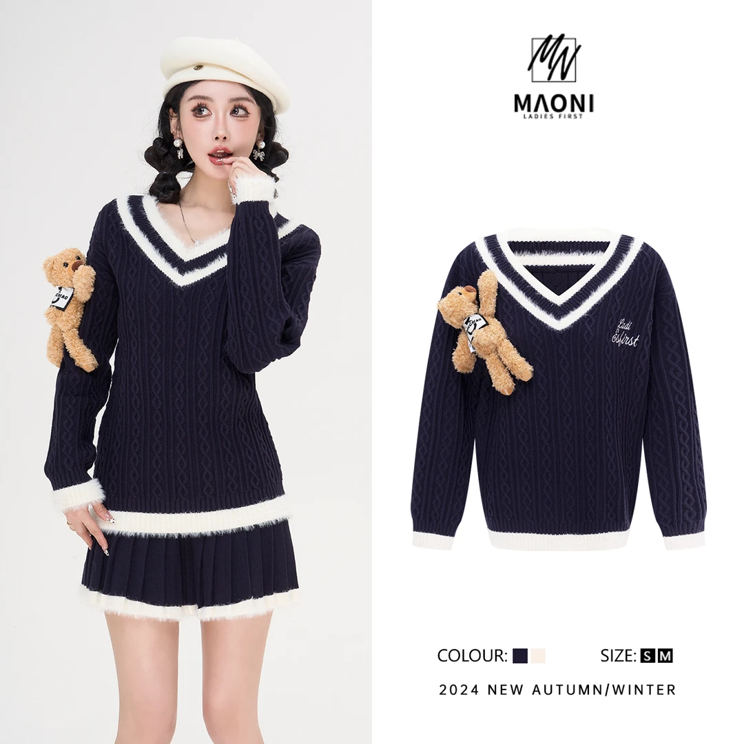 毛妮Peshe【清纯女高】2025冬学院时髦穿搭撞色休闲毛衣配玩偶D9841
