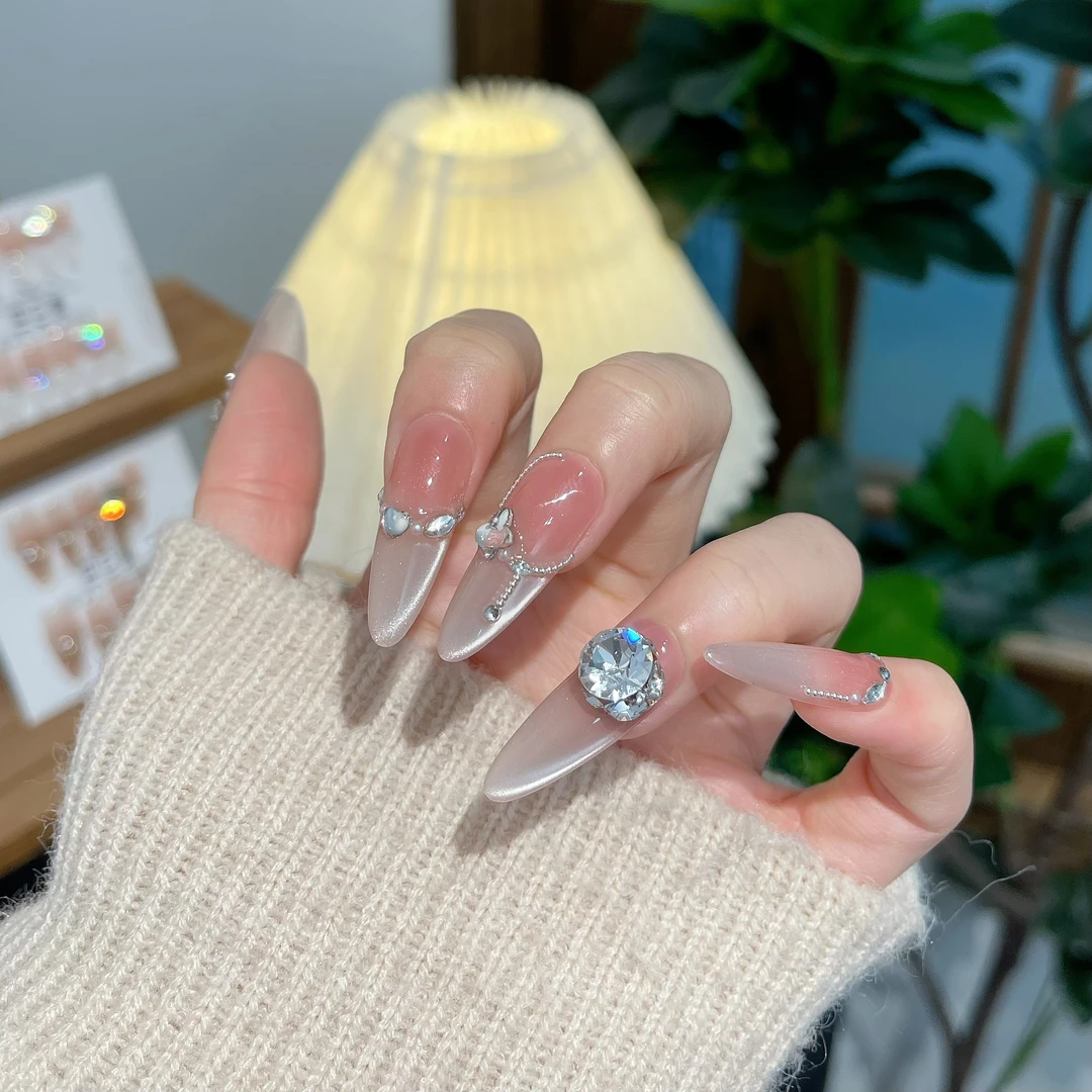 【明月公主】主钻华子设计师款清透少女型猫眼2024轻奢高级感穿戴甲