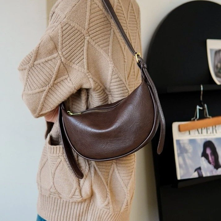 复古通勤饺子包2023秋冬新款潮时尚休闲单肩包洋气高级质感斜挎包