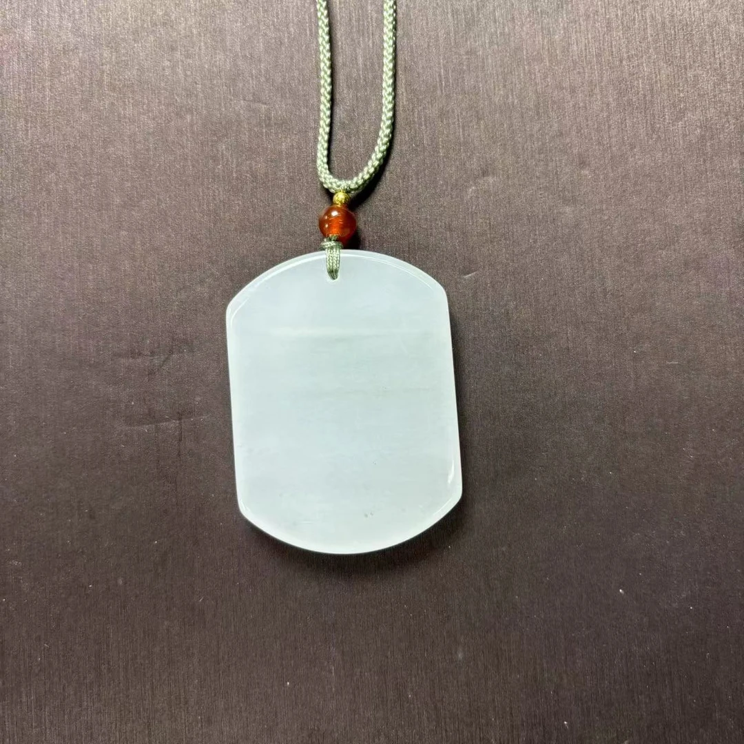 天山翠平安无事牌吊坠  D16019