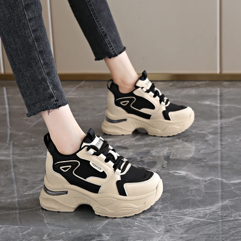 爆款内增高老爹鞋女2025新款皮面防滑厚底女鞋踩屎感运动鞋子