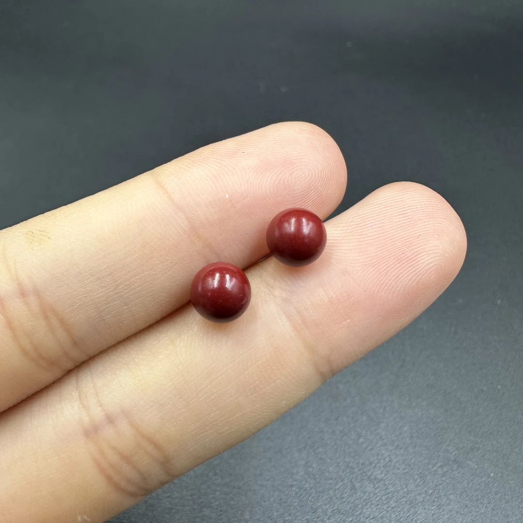 辰砂（处理）【龙少专属】S925银镶朱砂圆珠耳钉 多样性发1对 QY8000