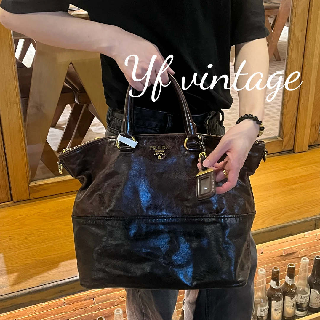 95新 Prada/普拉达 yf/Prada普拉达油蜡拼色机车托特