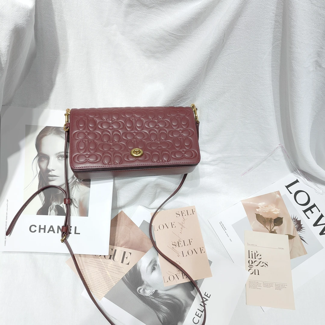 95新 COACH/蔻驰 红色压纹新款蔻驰斜挎包