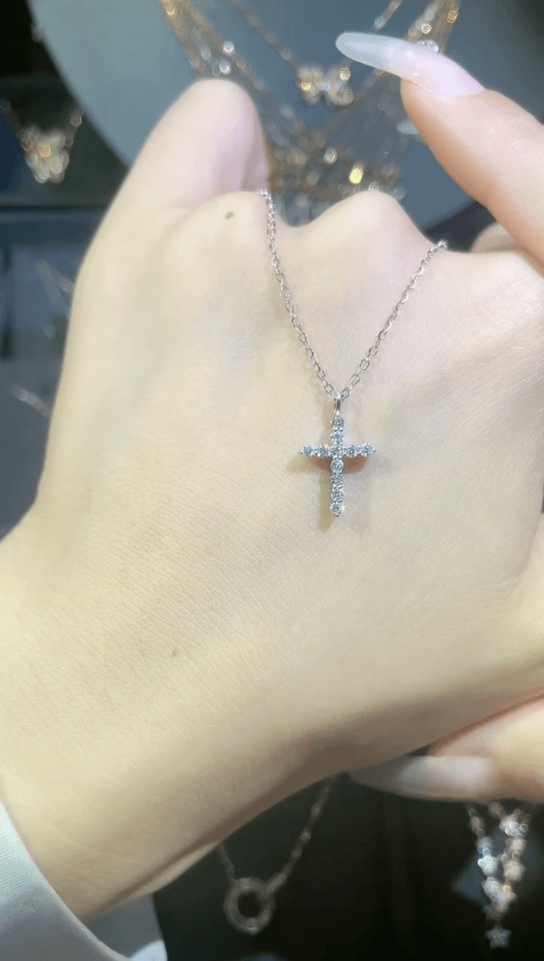 【闪购商品】钻石套链18K金镶嵌18K金白 多人 十字架