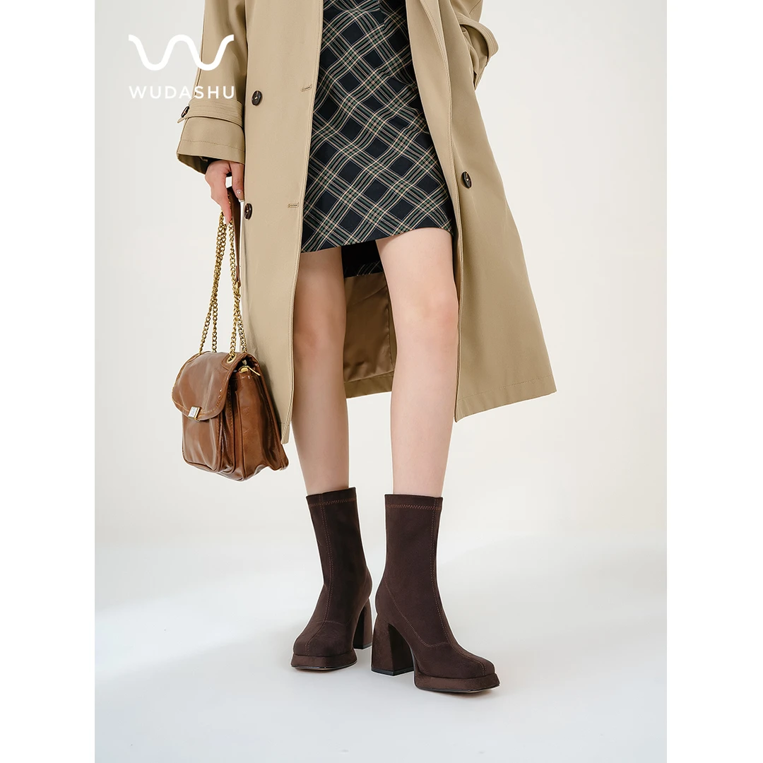 吴大叔秋冬新款粗跟冬季潮流百搭简约休闲弹力绒防水台靴女