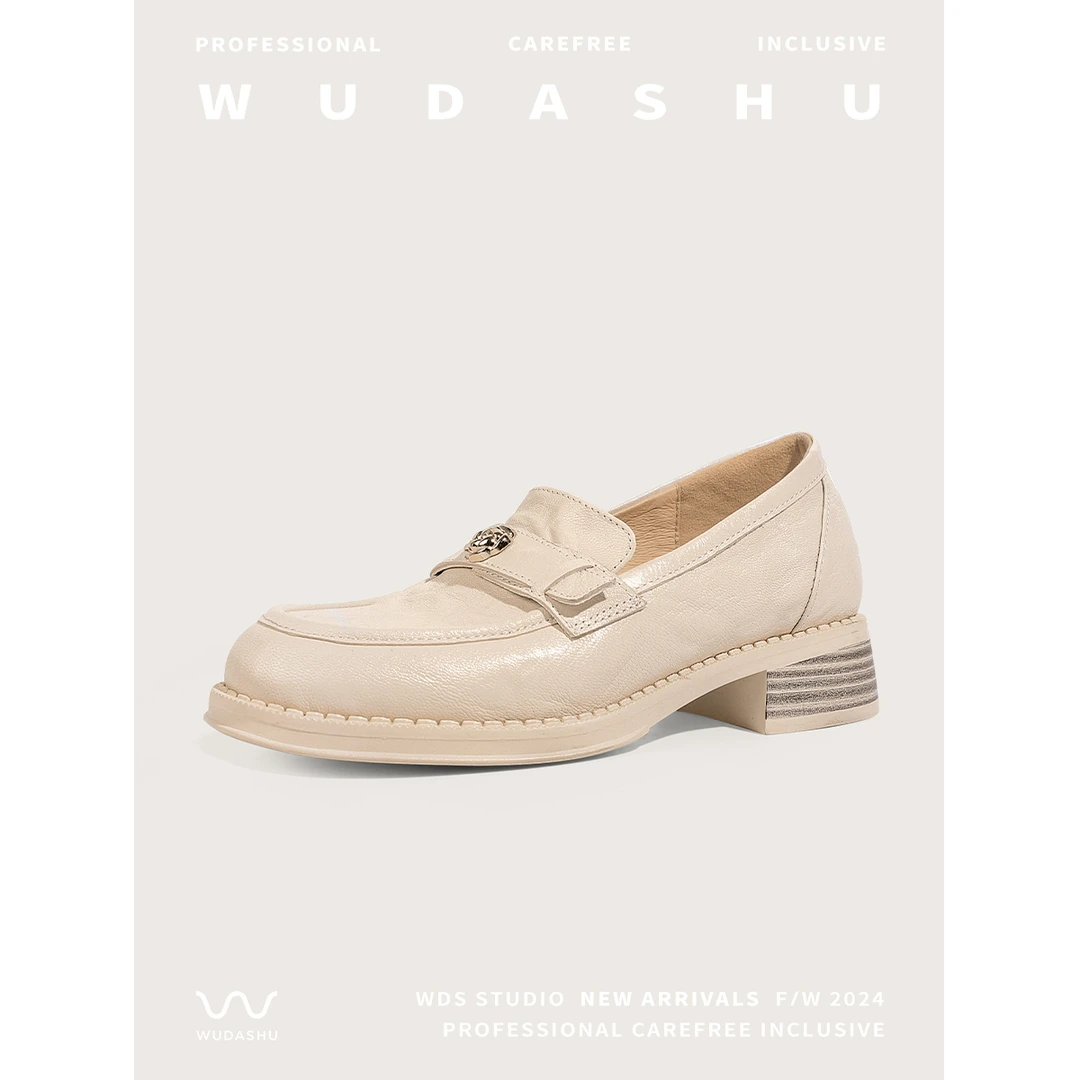 穿高跟鞋的吴大叔2024春季新款乐福鞋舒适手抓纹百搭时尚软底单鞋