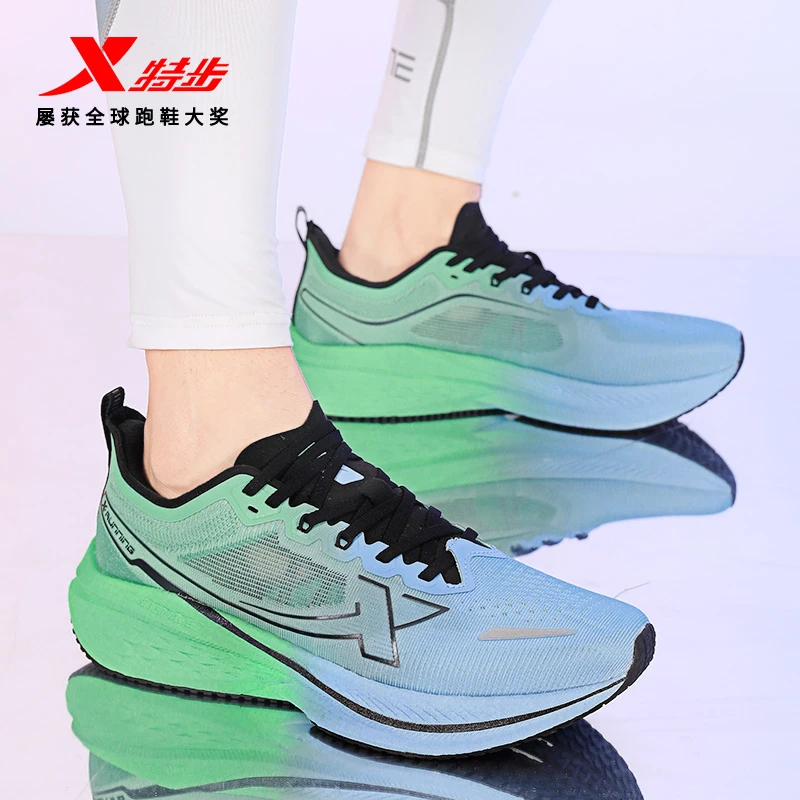 特步五分速2代轻跑鞋男2025新款春季透气专业竞速中考体测运动鞋
