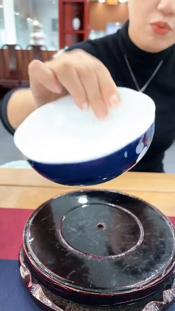 【闪购商品】千年博大4.5寸花口蓝色碗一只