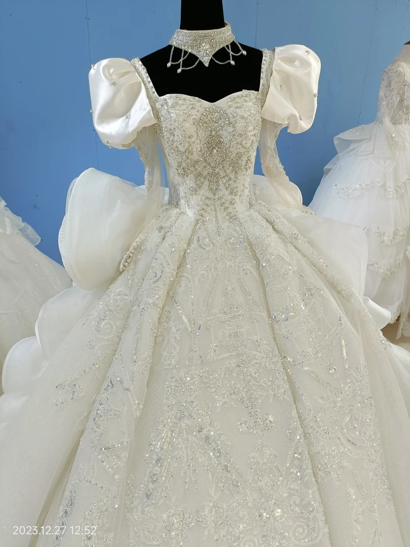 2024新款玫瑰公主，在逃公主系，蜗流高级大气主婚纱。