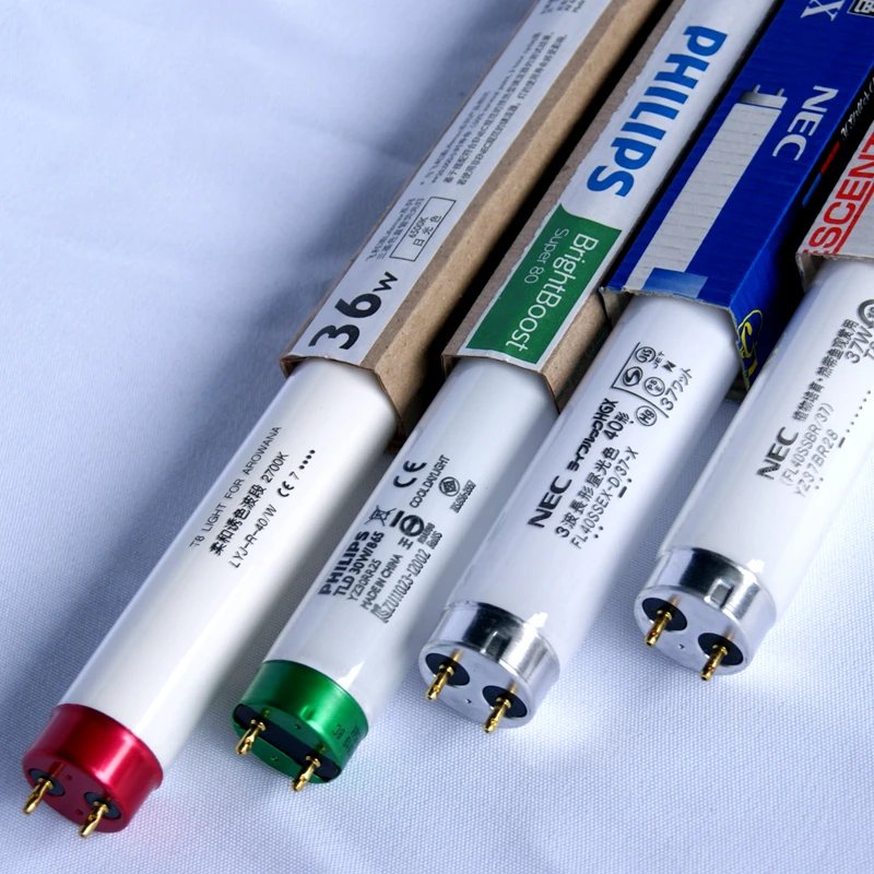 戏鱼荧光灯管T8T5HO龙鱼发色诱色全光谱富含紫外线观赏鱼专业灯管