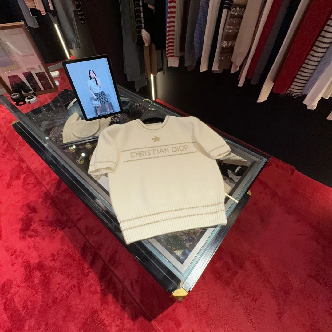 HM 24/FW 字母幸运星羊毛针织衫#1129上新#同步三色