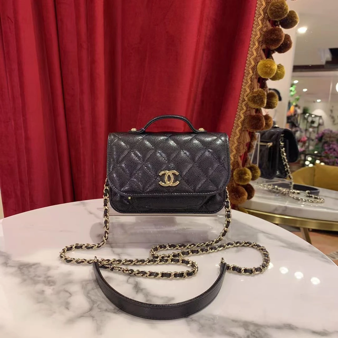 95新 Chanel/香奈儿 22B邮差mini黑金荔枝单肩包/24753765
