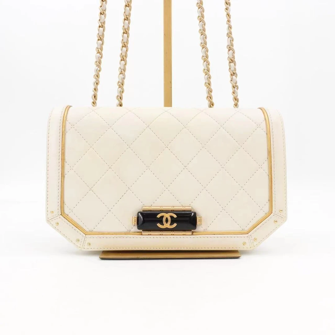 95新 Chanel/香奈儿 GGS白色珐琅扣牛皮单肩包/单肩包/51771384