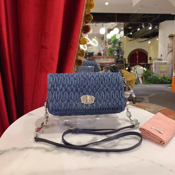 95新 MIU MIU/缪缪 缪缪/GGS缪缪褶皱水钻蓝色银扣牛仔丹宁单肩包