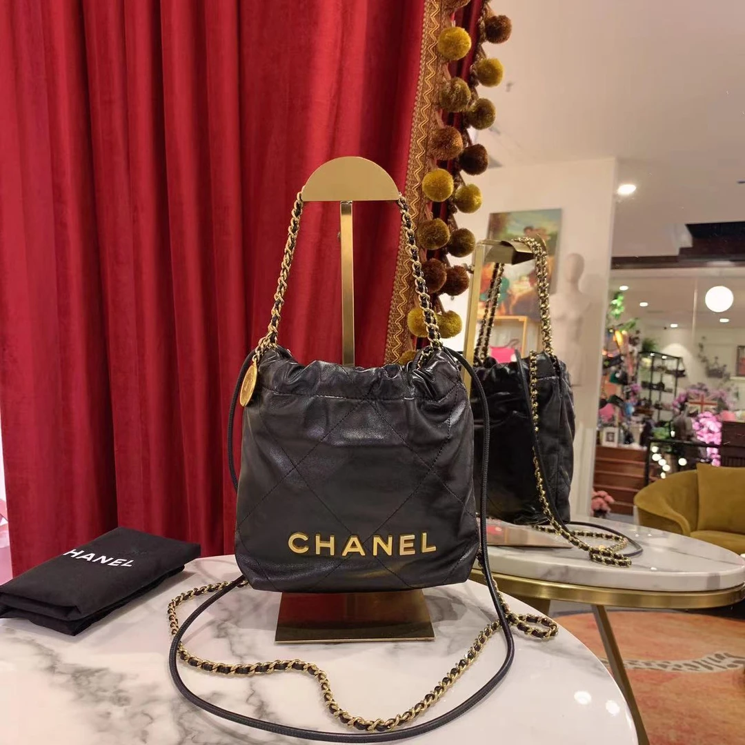 95新 Chanel/香奈儿 22bag垃圾袋mini黑金油蜡单肩包/12926025