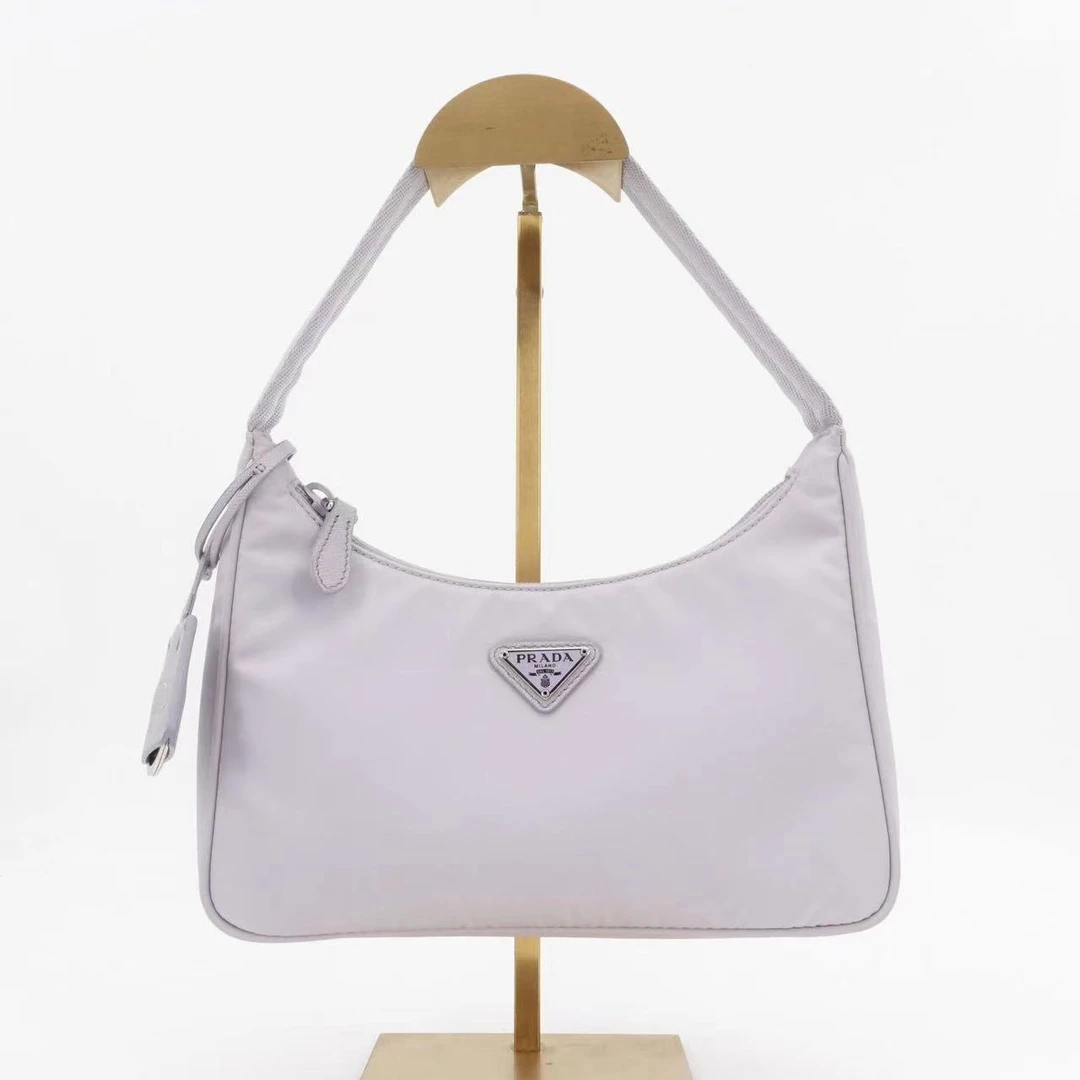 95新  GGS普拉达hobo2000紫色银扣尼龙腋下包芯片款/45317889