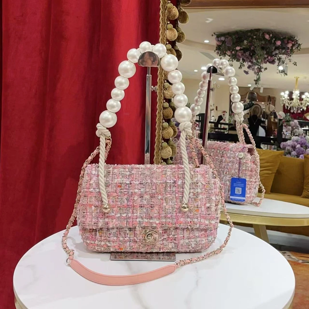 95新 Chanel/香奈儿 珍珠手柄cf中号粉色金扣毛呢单肩包/19978660