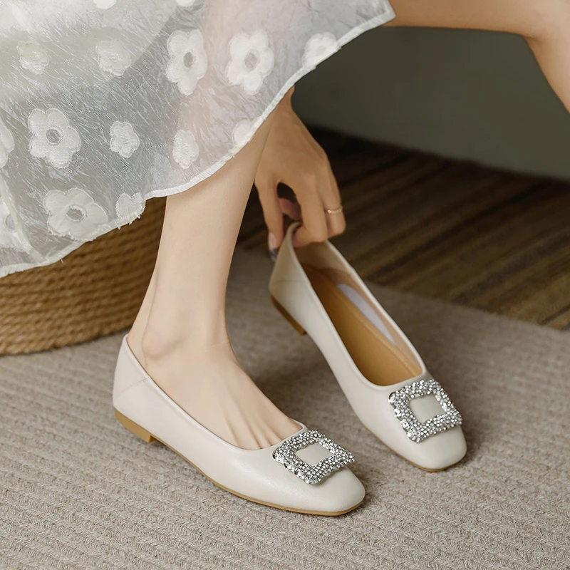 真皮奶奶鞋女浅口百搭平底单鞋软皮方头一脚蹬女鞋414243大码女鞋