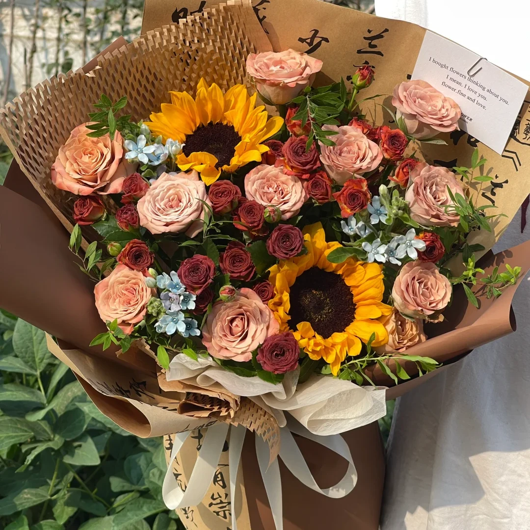 ❤秋冬花束【殿下请收花】11枝卡布奇诺玫瑰搭配2枝向日葵巧克力泡泡蓝星花生日考研考工花束同城花束小时达冬日