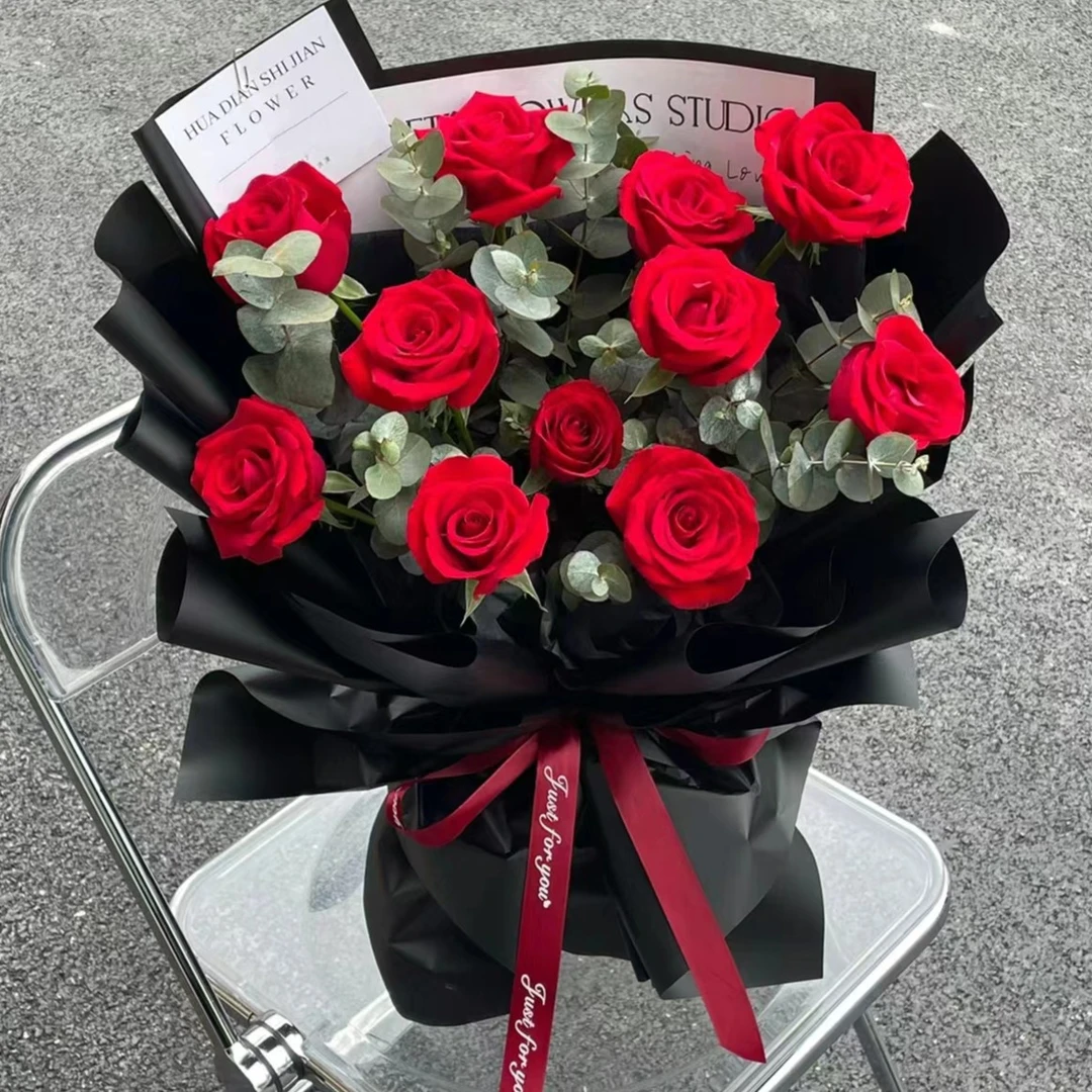 ♥【爱在♥中】11枝卡罗拉红玫瑰鲜花生日礼物鲜花配送送爱人老婆 鲜花订购同城配送小时达冬日