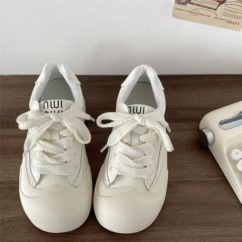 A二号链接小白鞋找到对应的编码去拍