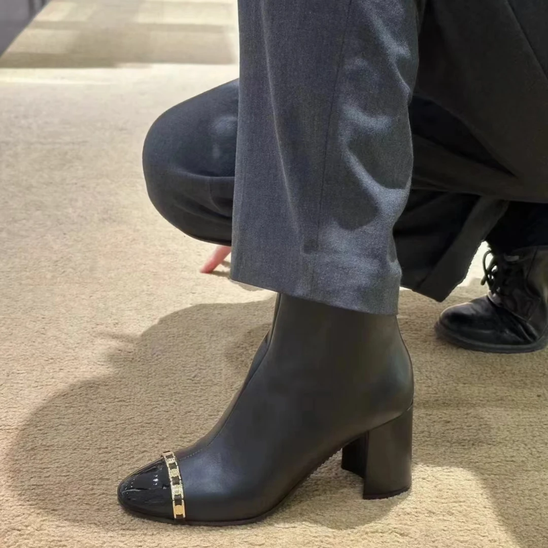 【新】2024秋冬新款短靴圆头靴时尚百搭黑色英伦瘦瘦靴