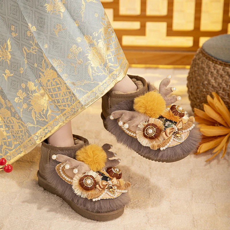 棉靴2025冬季新款手工DIY可爱龙头刺绣加绒加厚民族风厚底雪地靴