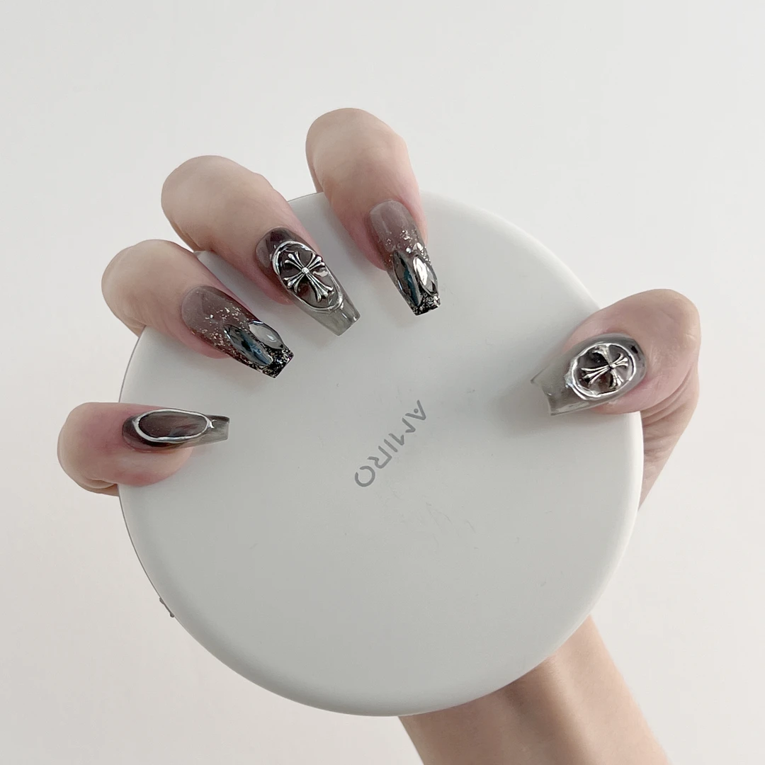 GIRLPLUS『暗夜缪斯』五金女孩纯手工穿戴甲甜酷美甲贴片免烤中长款