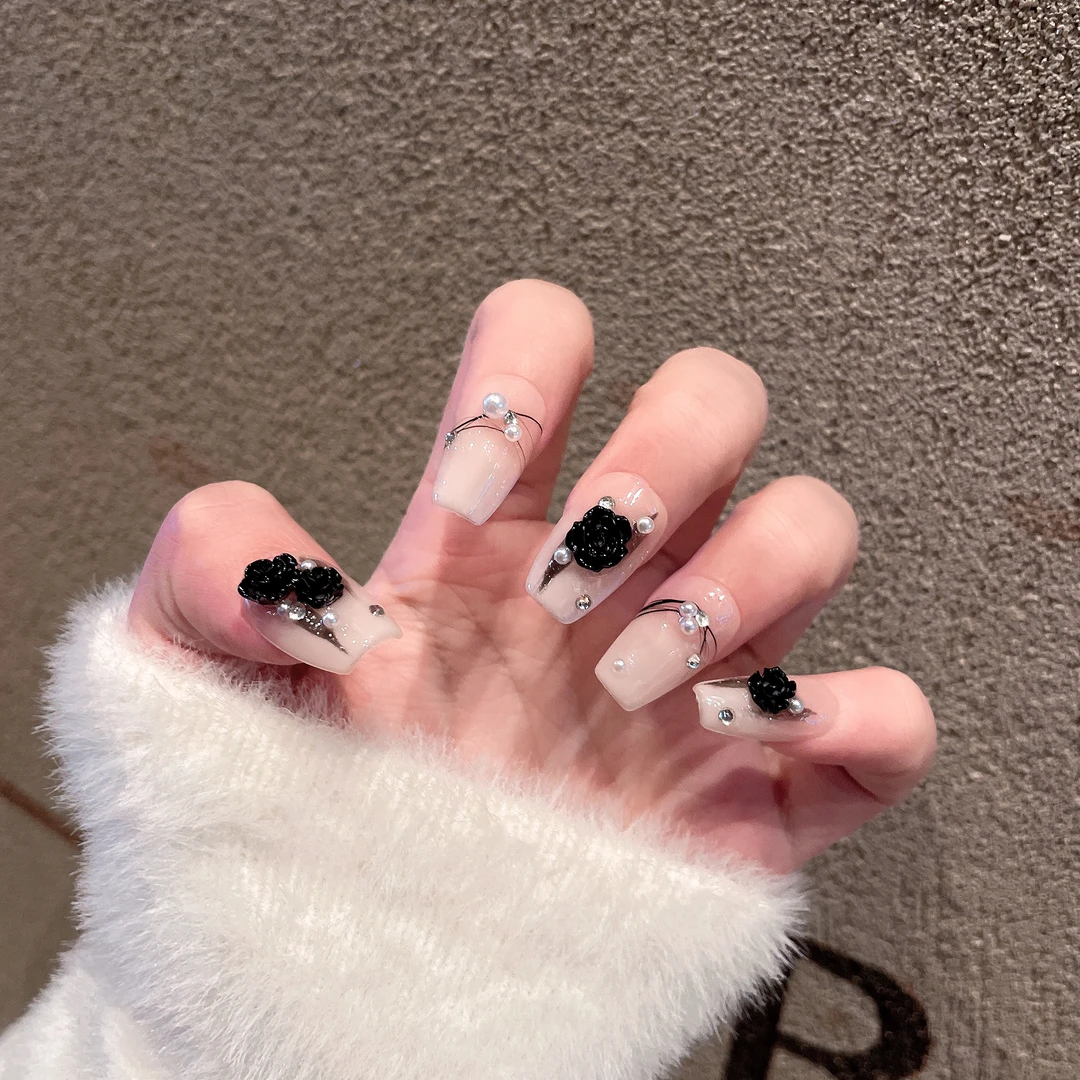 GIRLPLUS『高岭之花』暗黑山茶花美甲贴片免烤气质中长纯手工穿戴甲