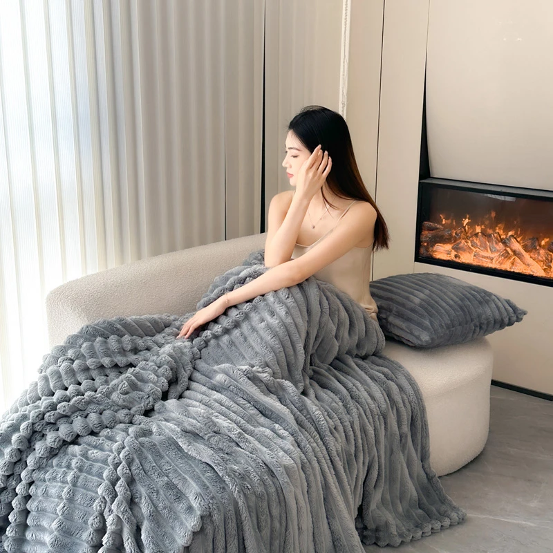 冬季牛奶绒网红款毛毯盖毯办公室午睡空调毯珊瑚绒法兰绒沙发毯子