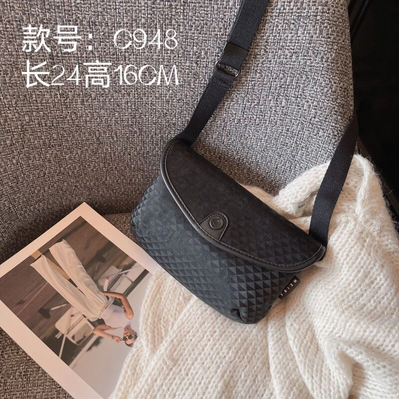 【八妹】C948新款时尚百搭小众单肩斜挎包