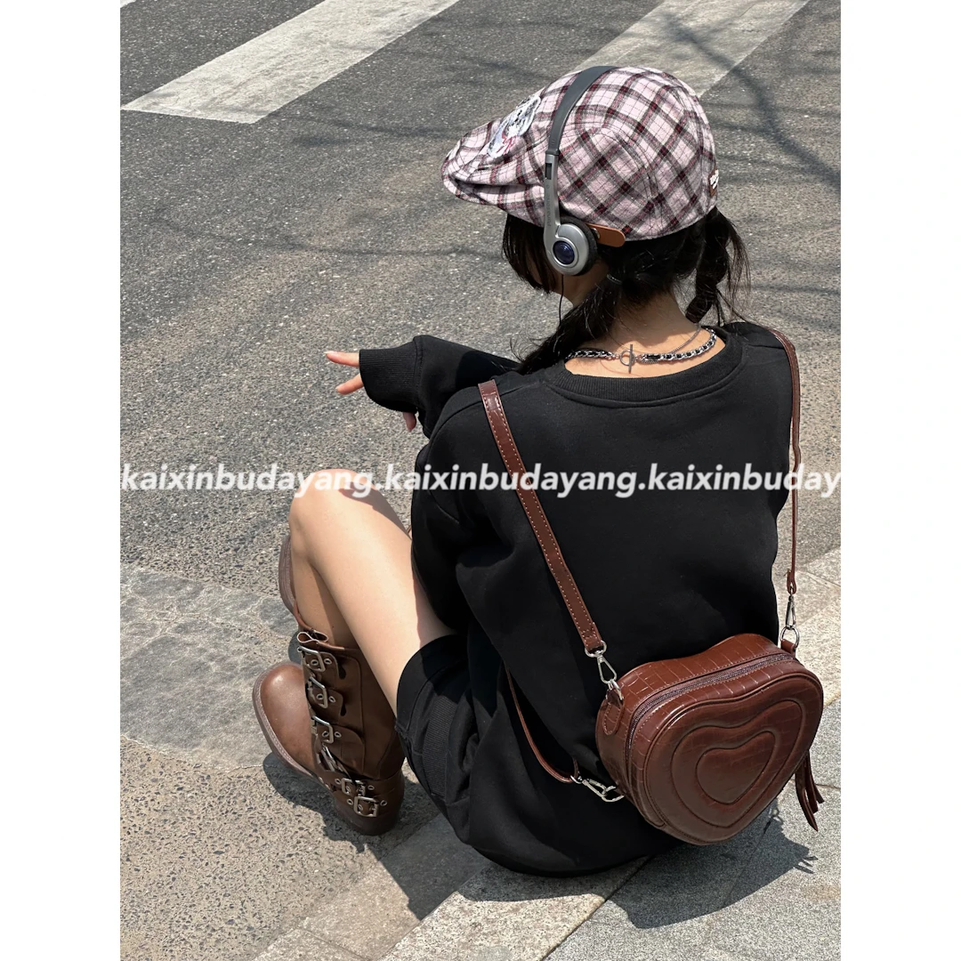 【开心不打烊】丘比特 设计感巧克力爱心包手提腋下斜挎双肩包