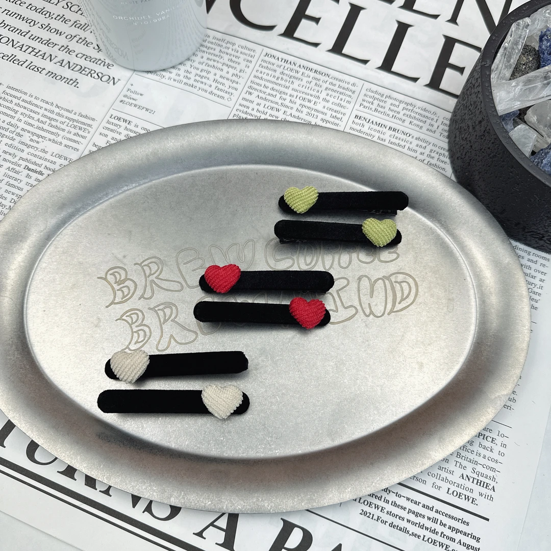 Mi33 韩版饰品 丝绒条纹爱心一字边夹鸭嘴夹（一对）J19060038