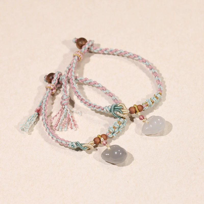 【叶叶珠宝】579 和田玉白玉烟紫兔子手绳 多样性发货拍一发一