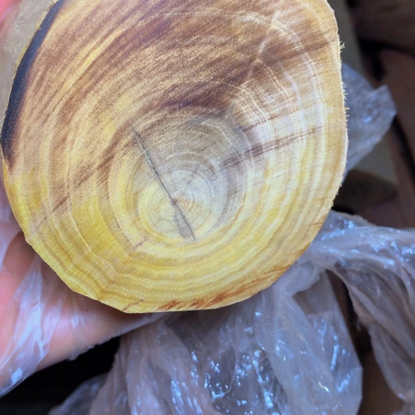 【闪购商品】檀香木其他路****号定制