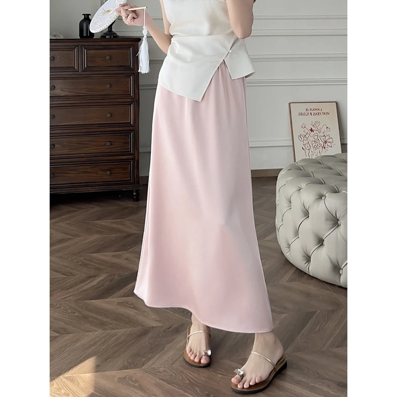 张涩涩 24SS “穿不腻刚需”人手一件松紧腰缎感二醋酸直筒半身裙