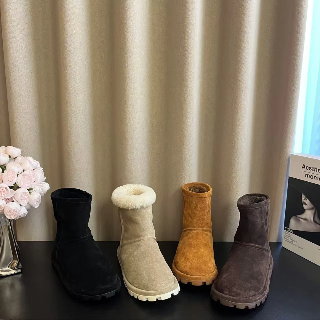 【AiAi】复古美拉德羊皮毛 保暖厚底中筒雪地靴（24509-8）