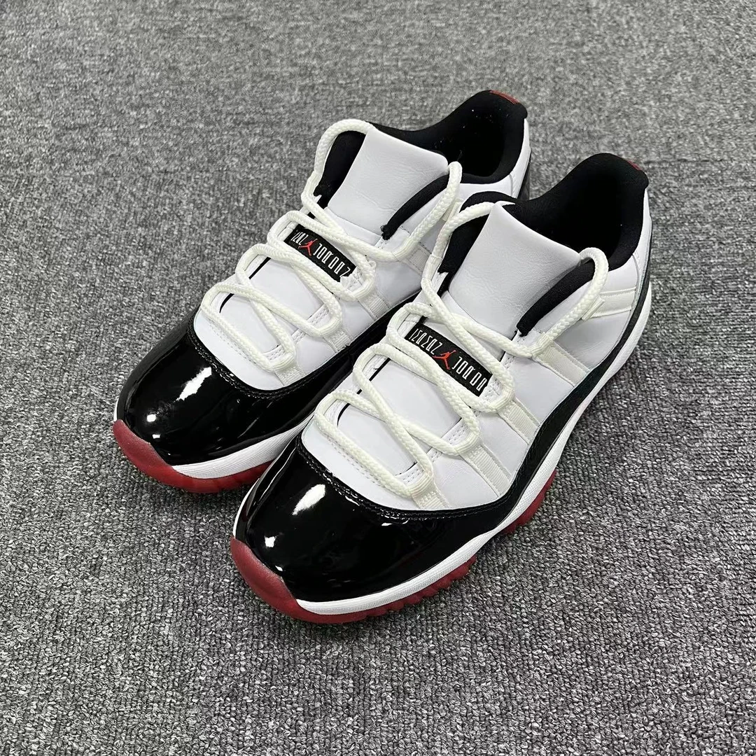 99新 42.5码 无盒 Air Jordan11 康扣黑红 复古篮球鞋 公价2149