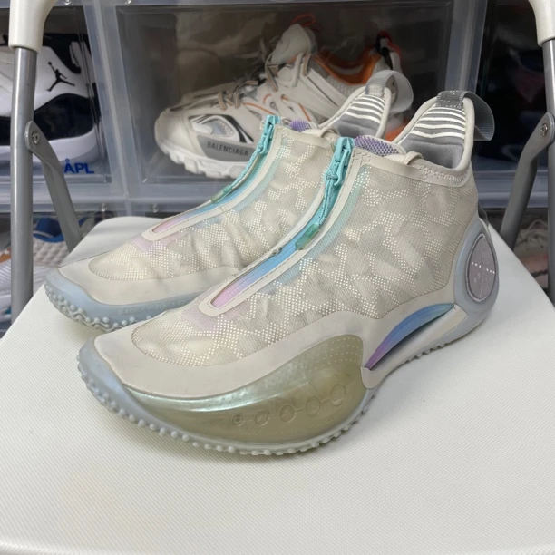 99新 41码 无盒 韦德之道9 棉花糖 实战篮球鞋 公价1399