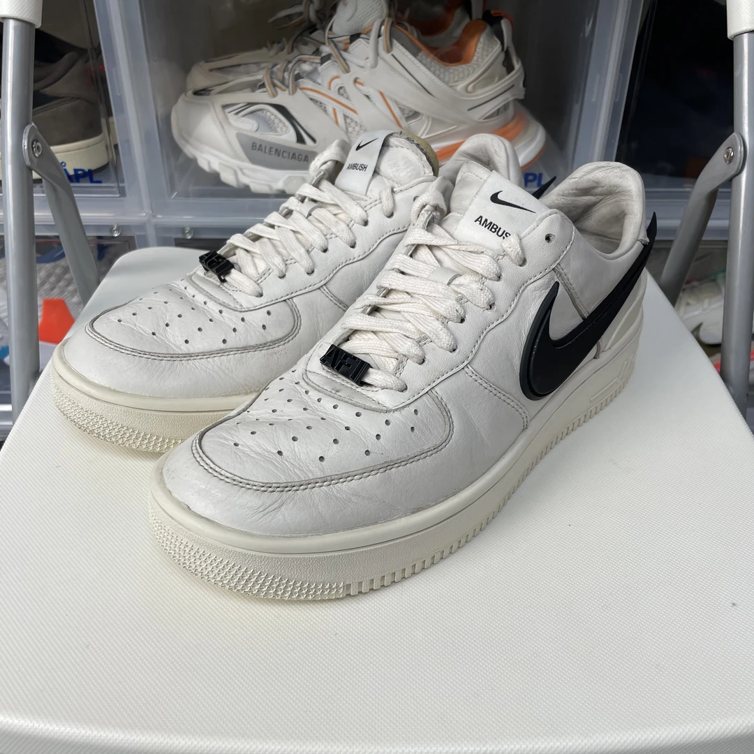 95新 42.5码 原盒 AMBUSH AF1 白色 板鞋 公价2159