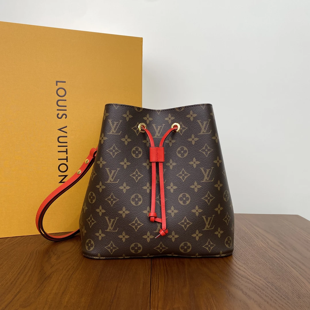 99新 LouisVuitton/路易威登 甄宝98新LV老花红桶单肩包9754