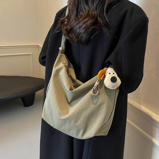 网红时尚韩版托特包大学生大包尼龙布女包2024年秋季单肩包爆款