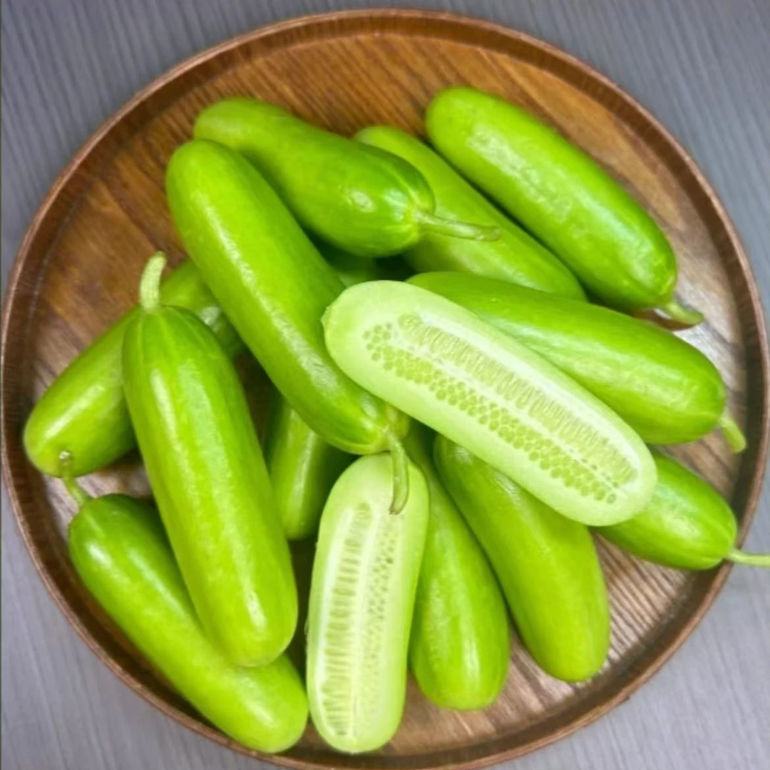 【顺丰包邮】山东海阳白玉水果黄瓜 一箱2.5斤左右（仅发南京）