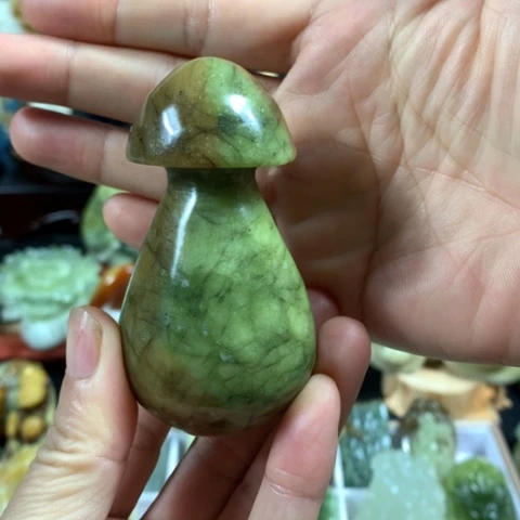 岫玉手把件未镶嵌