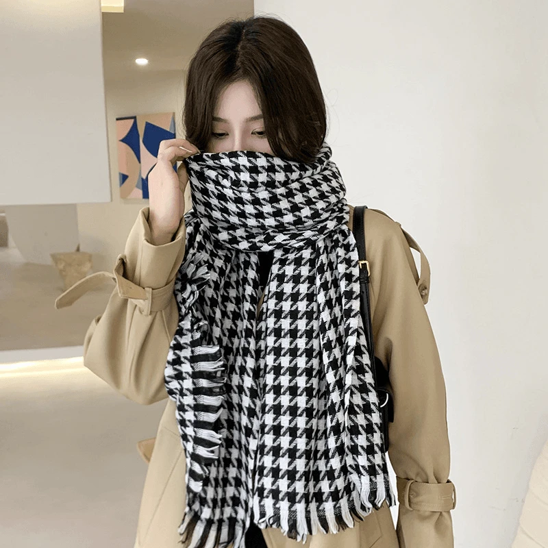 2024新款秋冬韩版黑白千鸟格女士围巾格子仿羊绒披肩流苏围巾T730
